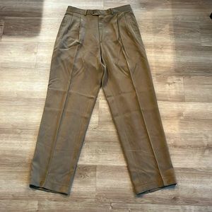 Men’s dark tan pleated dress pants
